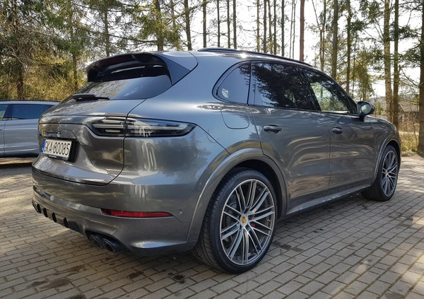 Porsche Cayenne cena 469000 przebieg: 95000, rok produkcji 2020 z Malbork małe 301